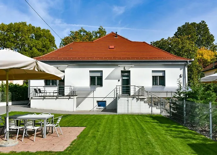 Villa Garden