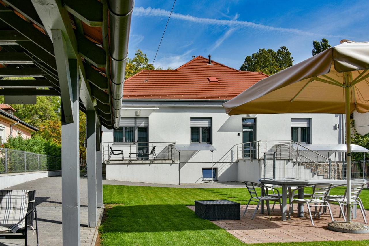 Garden Appartement Eger